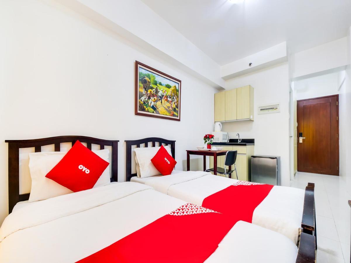 Oyo 893 Dian Suites Makati Manila Kültér fotó