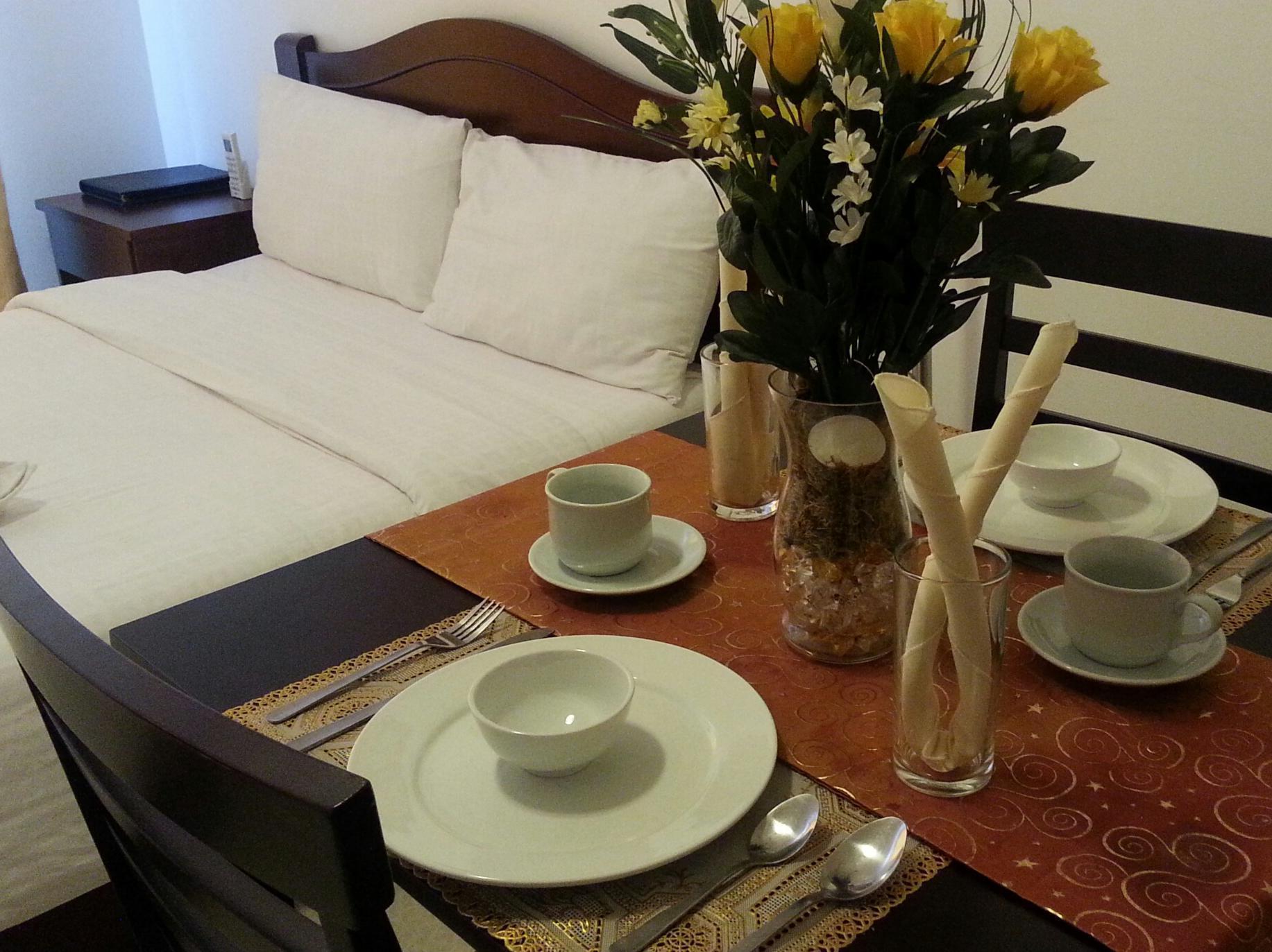 Oyo 893 Dian Suites Makati Manila Kültér fotó